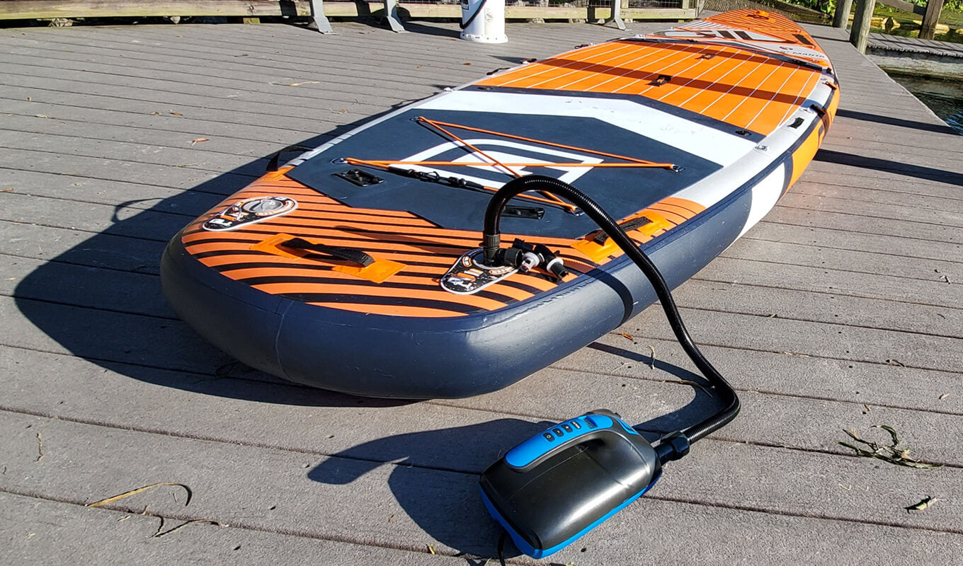 GILI electric pump inflating GILI Manta Isup board