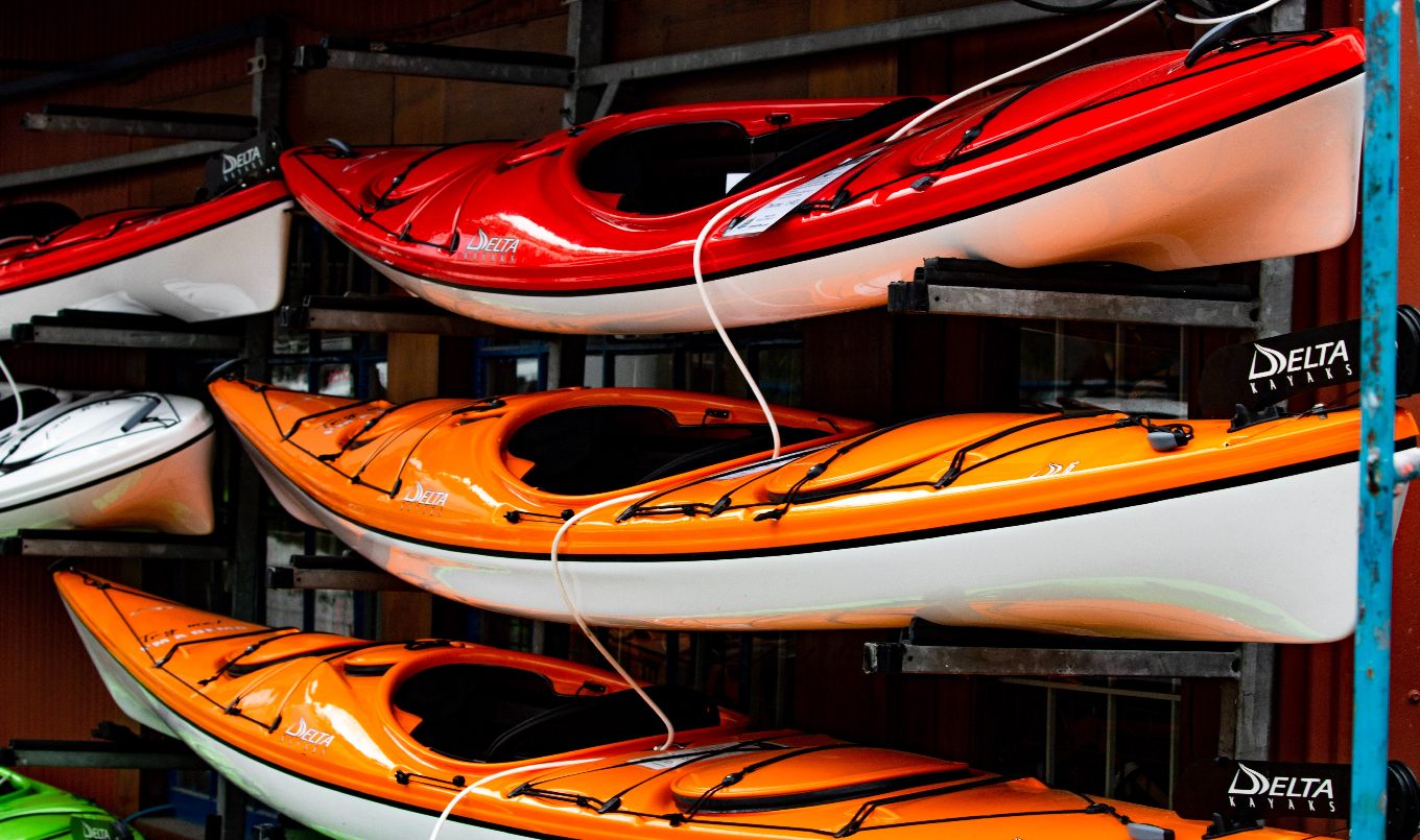 Paddle Board vs Kayak - storage